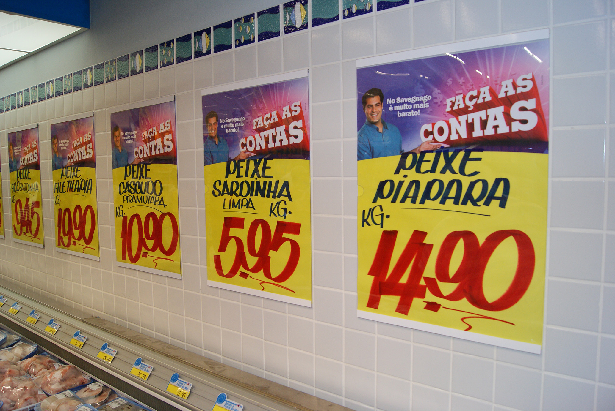 Cartazes para Mercado em acrílico para supermercado em Dolcinópolis — RA Sinalização