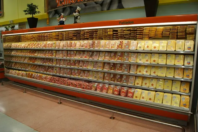 Suporte para Fatiados em supermercado