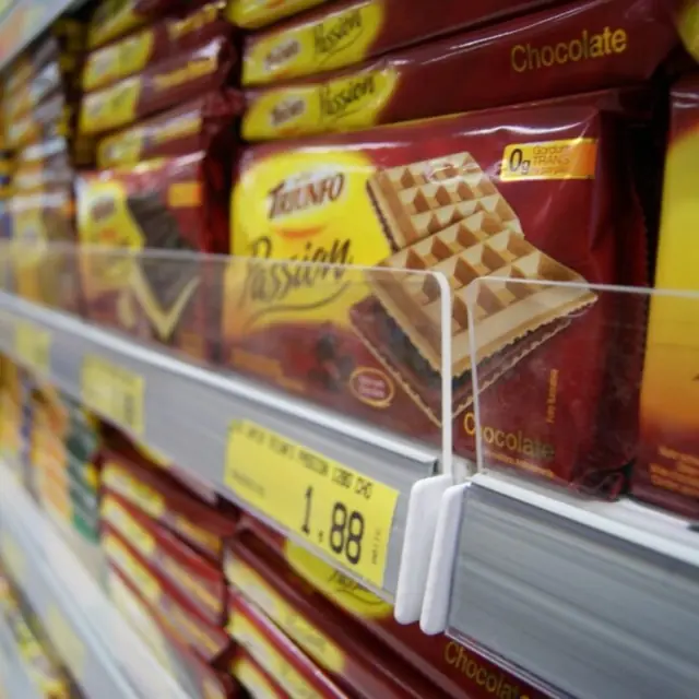 Aparador para Gôndola em supermercado